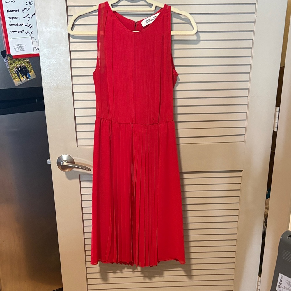 Diane Von Furstenberg Sleeveless Pleated Midi Dress in Red
